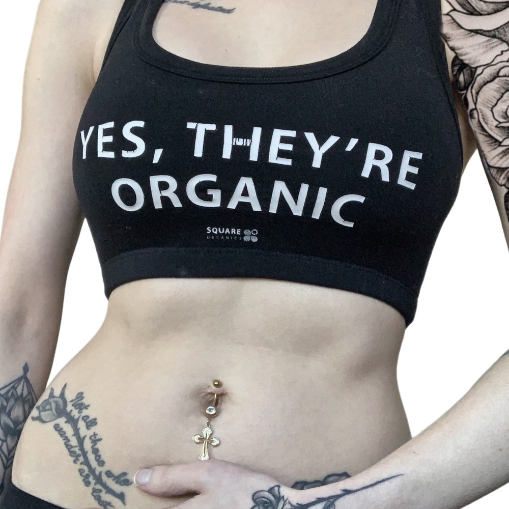 “Yes, They’re Organic” Black Graphic Sports Bra - Picture 4 of 10